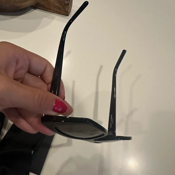 Saint Laurent Eyewear NEW - Picture 9 of 11